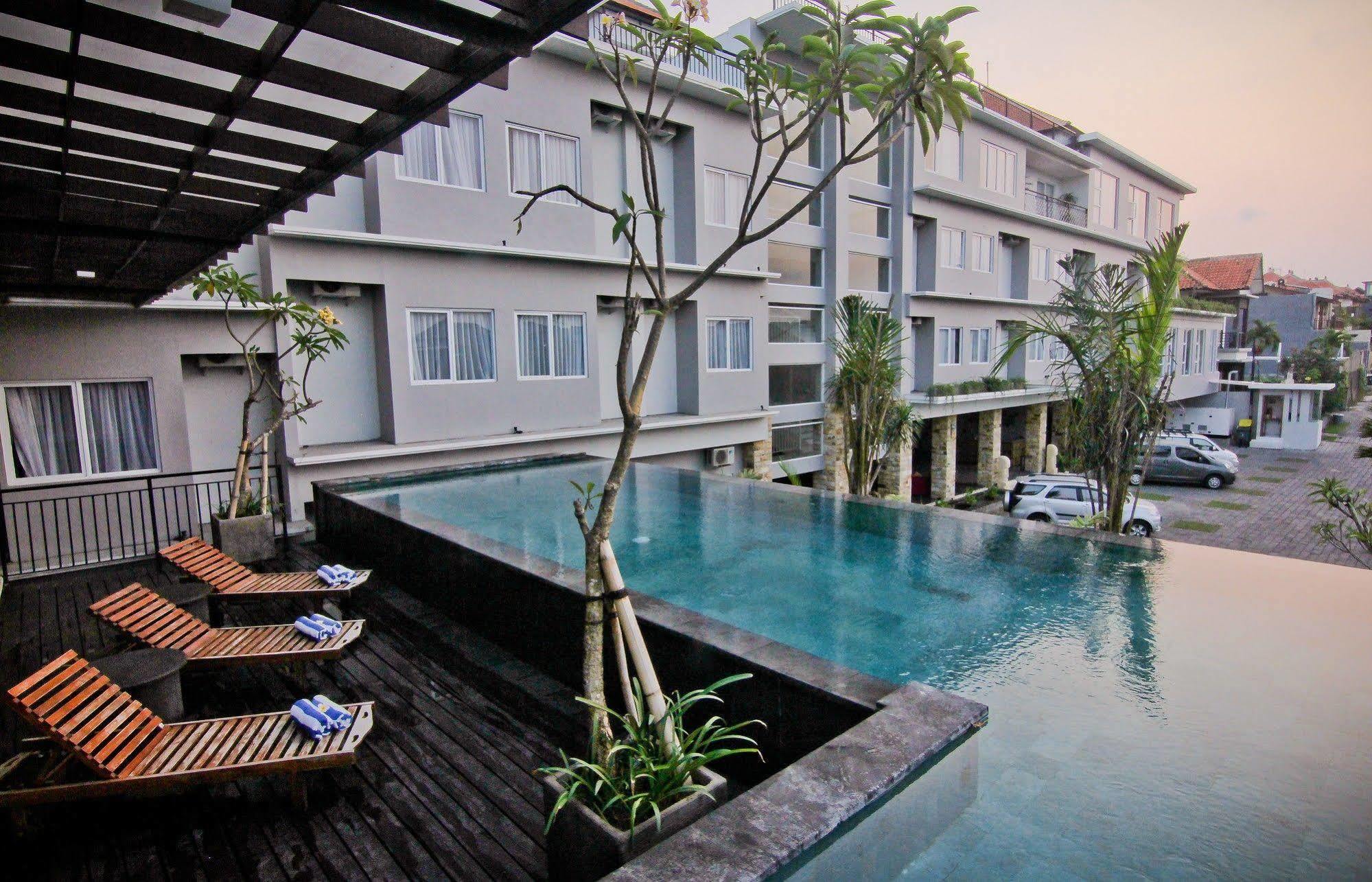 The Salak Style Hotel Denpasar Extérieur photo